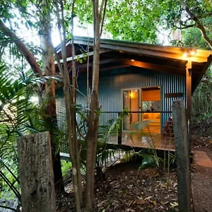 Treetops Seaview Hotel